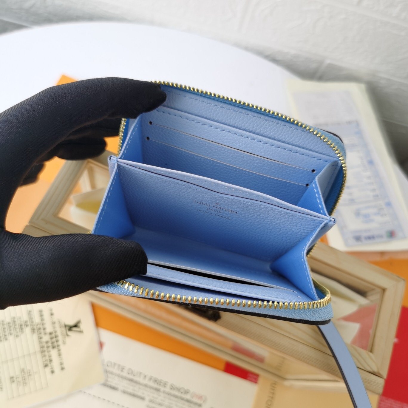 BL - High Quality Wallet LUV 112