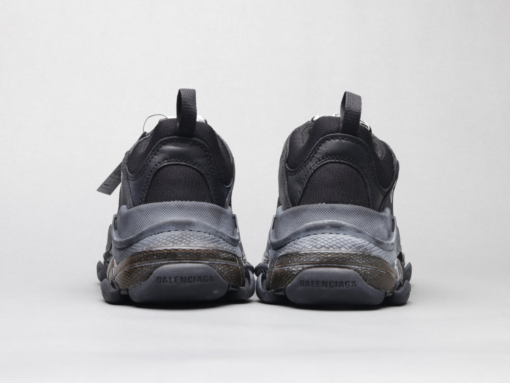 BL - Bla Triple S Air Cushion Black Sneaker