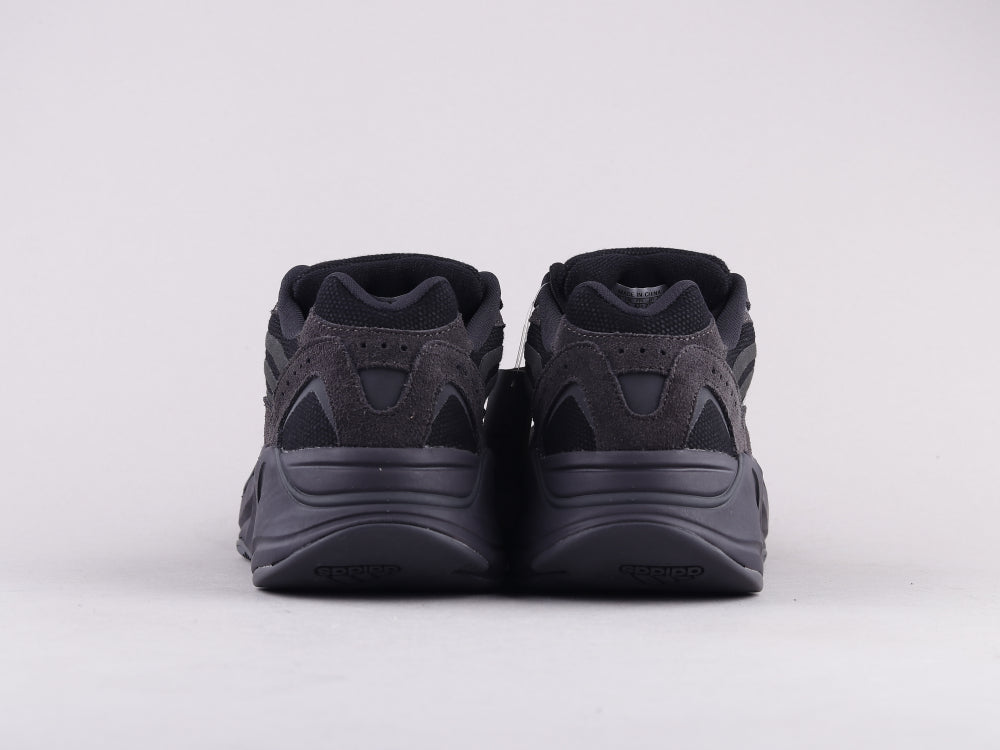 BL - Yzy 700 Vanta Sneaker