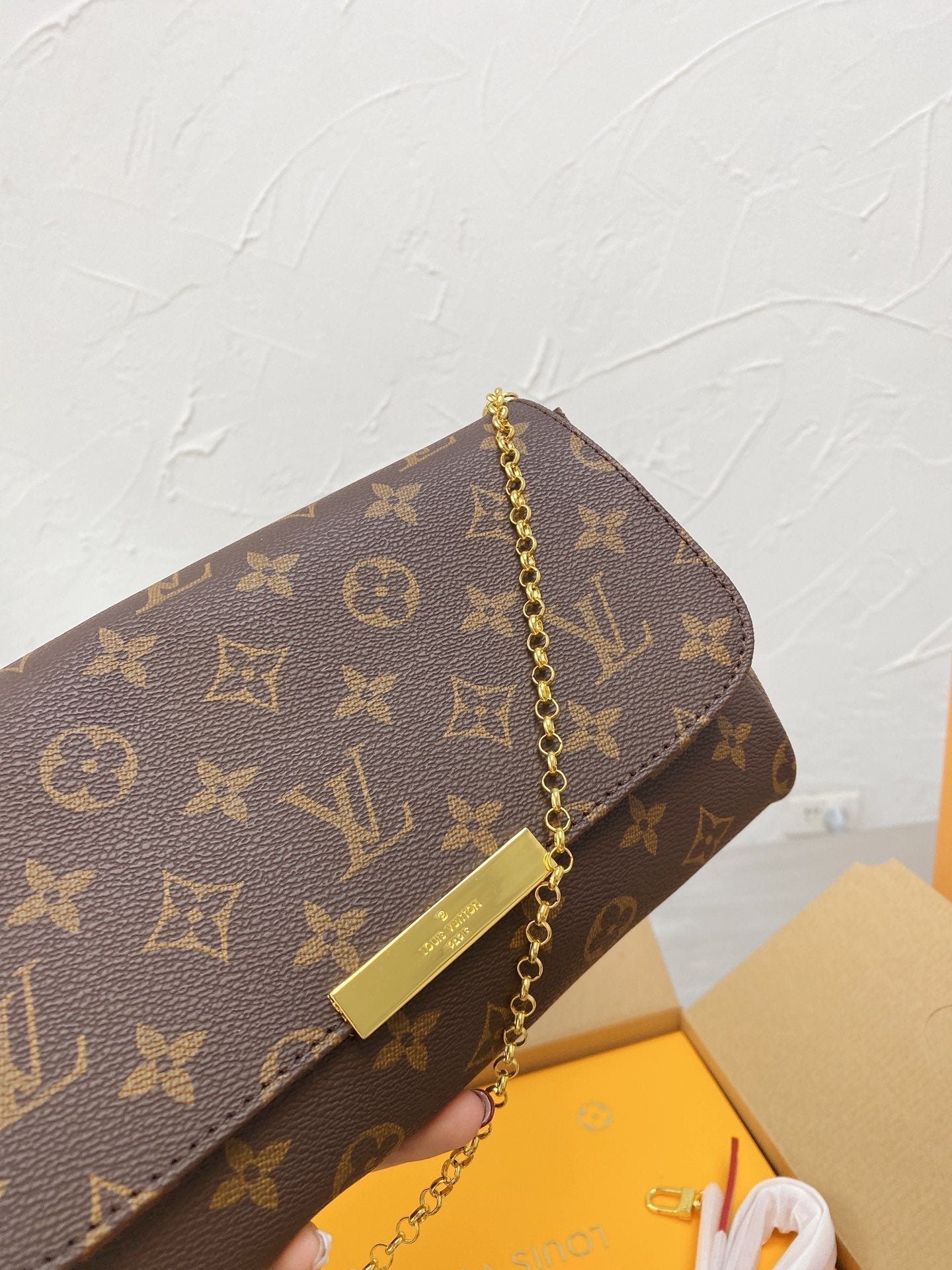 BL - High Quality Bags LUV 064