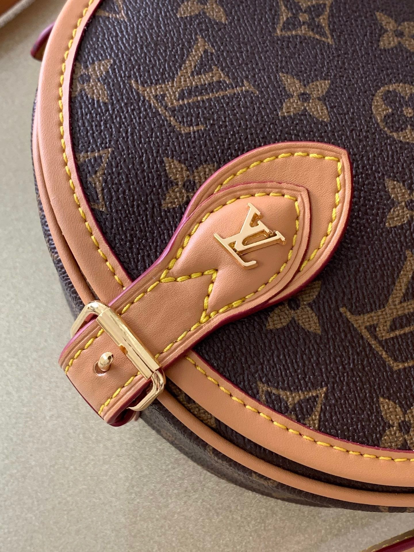 BL - High Quality Bags LUV 021