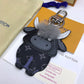 BL -High Quality Keychains LUV 081