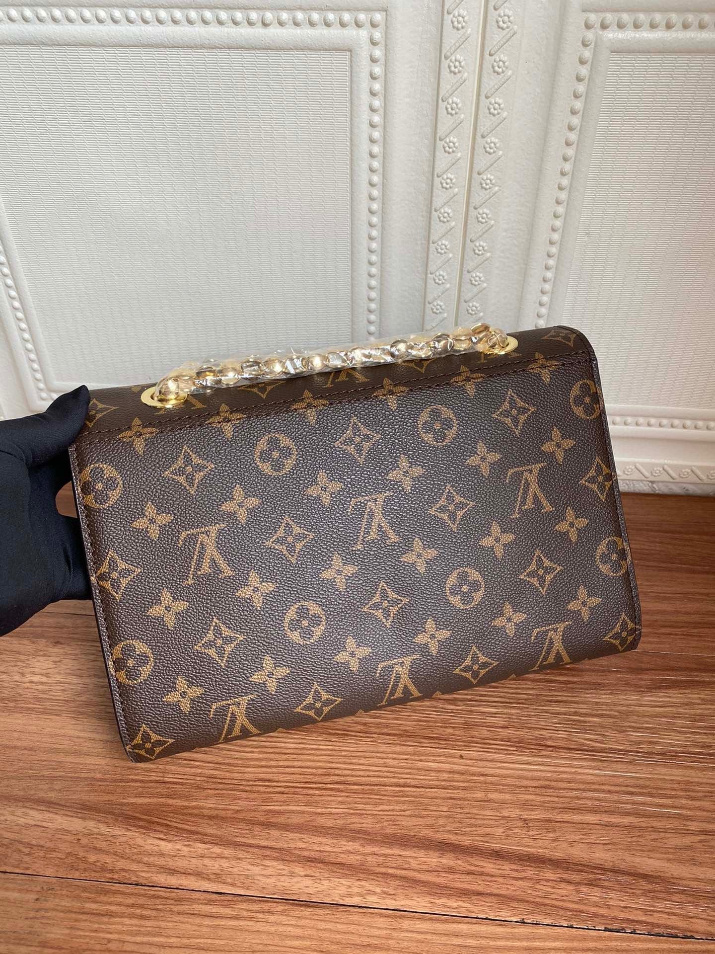 BL - High Quality Bags LUV 996