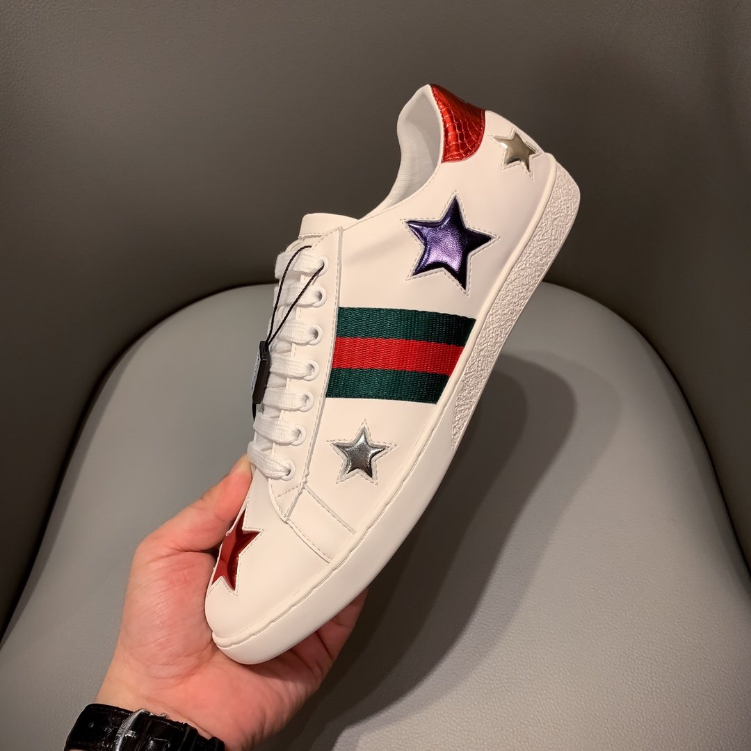 BL-GCI  ACE LEATHER SNEAKER WITH  STAR 109