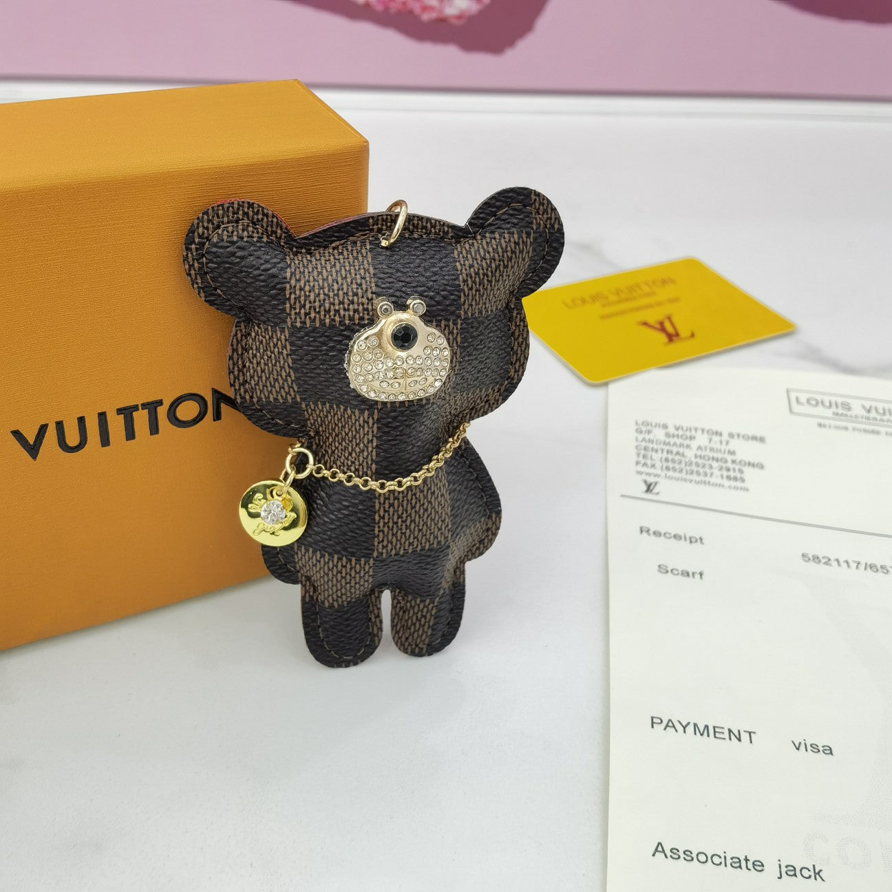 BL -High Quality Keychains LUV 086