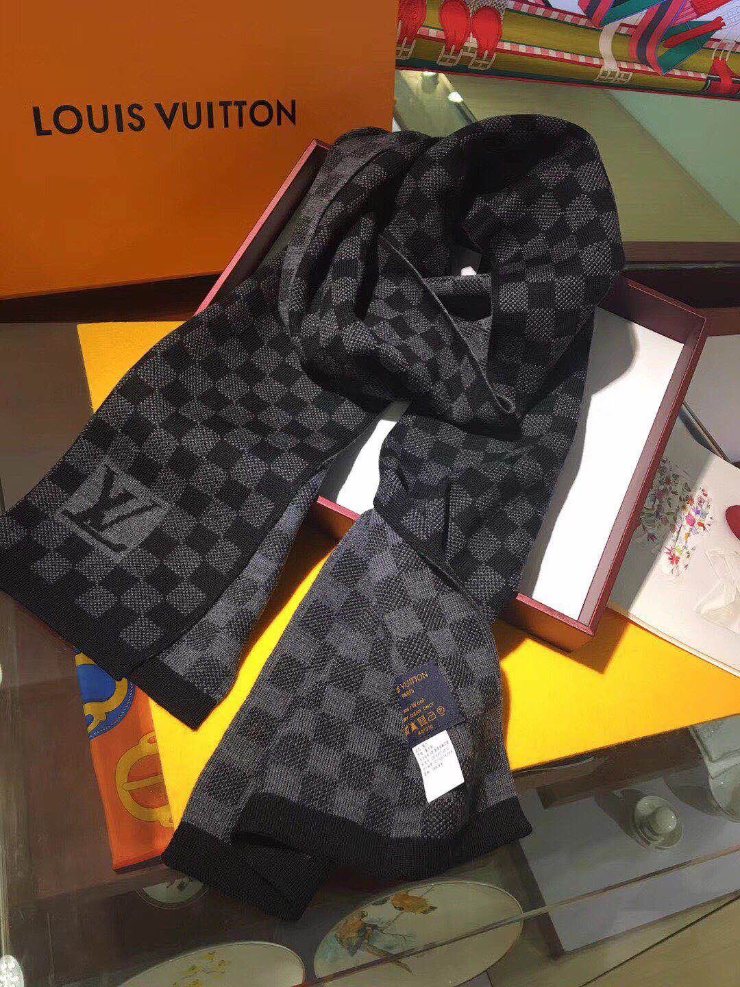 High Quality LUV  Scarf 030