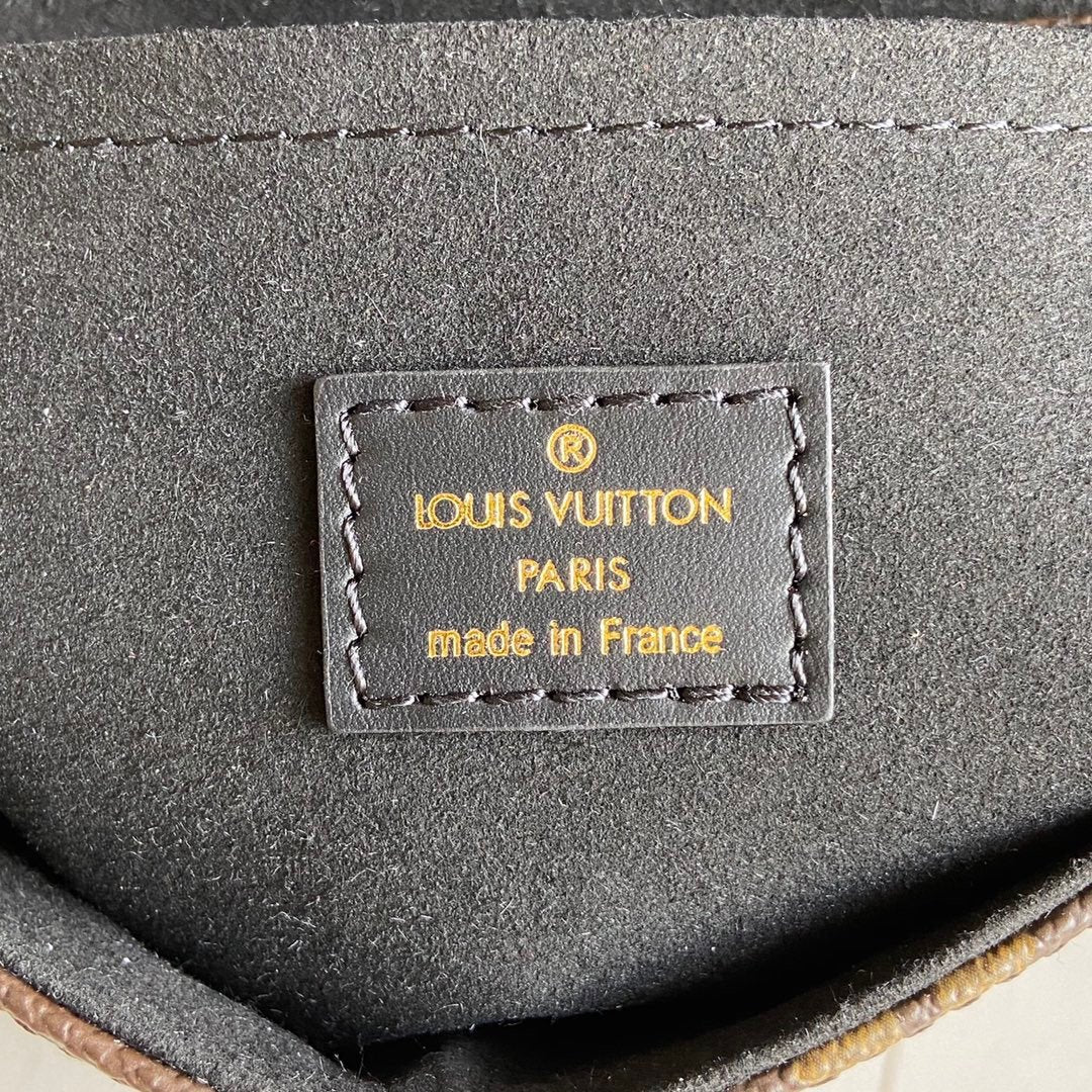 BL - High Quality Bags LUV 151