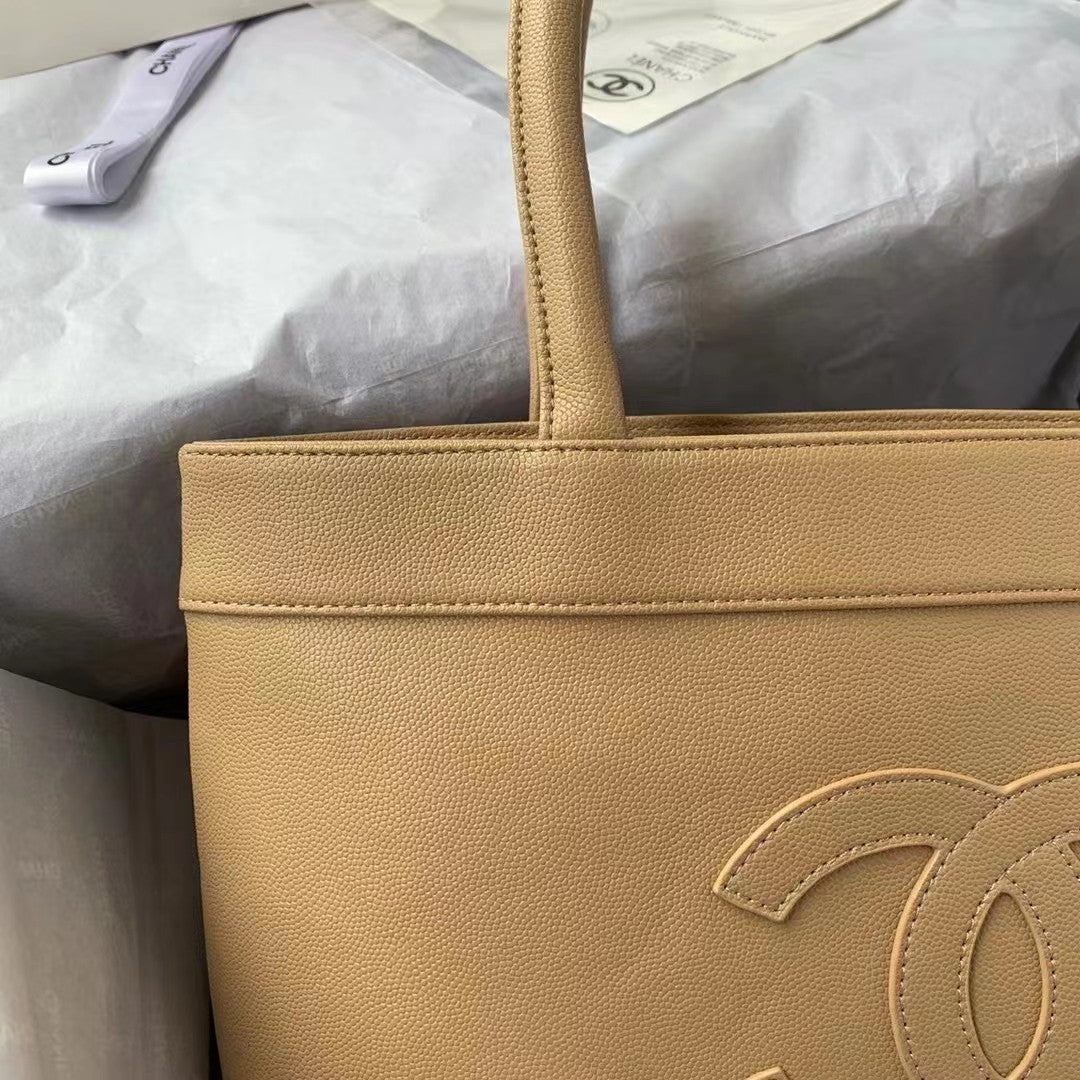 ChanelVintage ChanelOpen Tote Caviar East West Beige For Women, Women’s Bags 14.5in/36.9cm