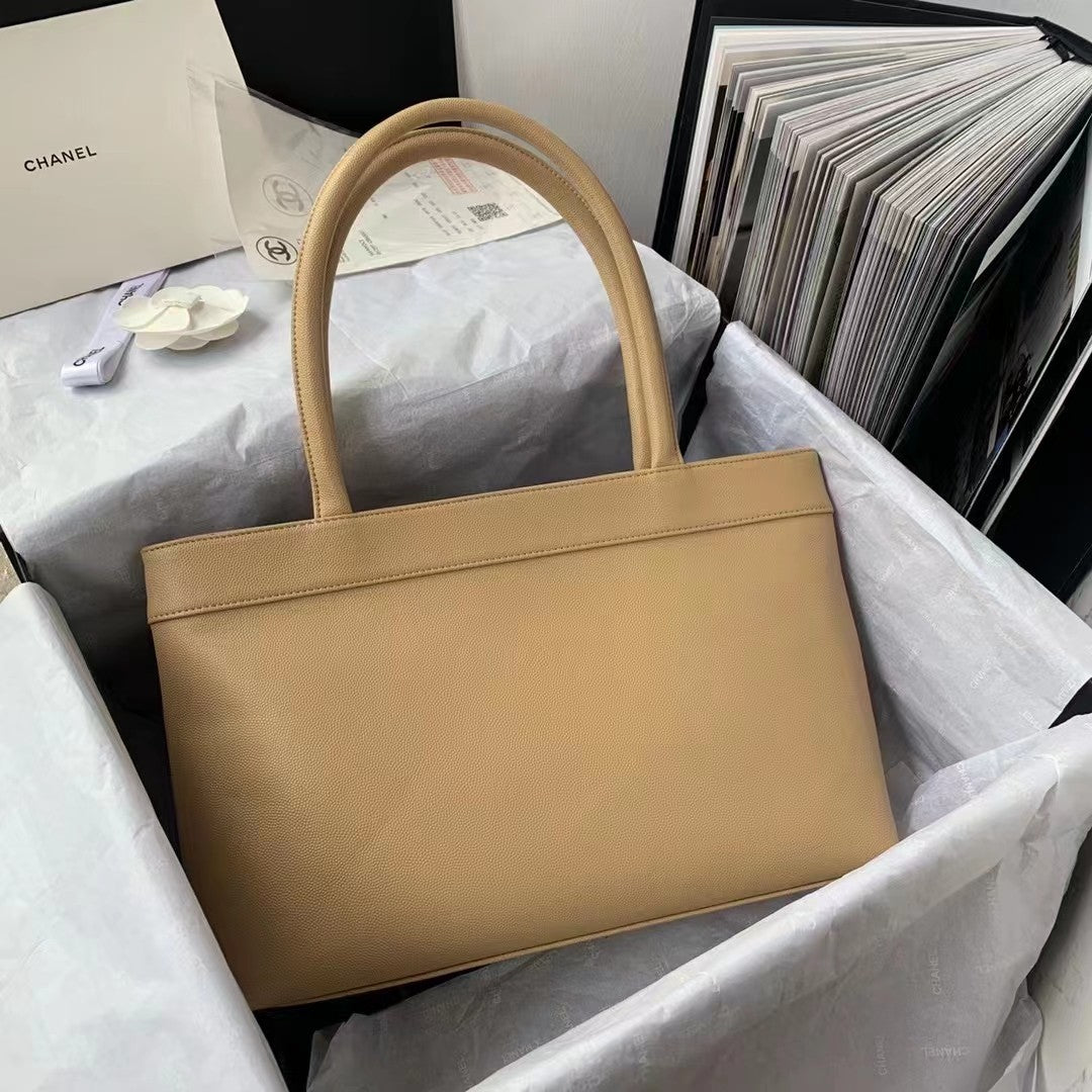 ChanelVintage ChanelOpen Tote Caviar East West Beige For Women, Women’s Bags 14.5in/36.9cm