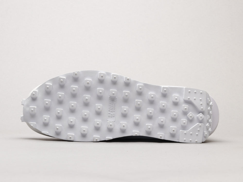 BL - NKE Waffle Satin White