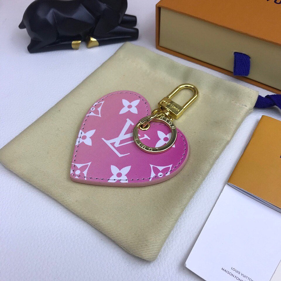 BL - High Quality Keychains LUV 010