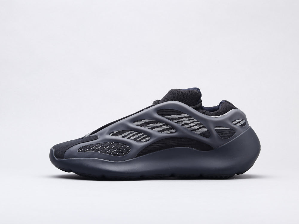 BL - Yzy 700 Alvah Sneaker