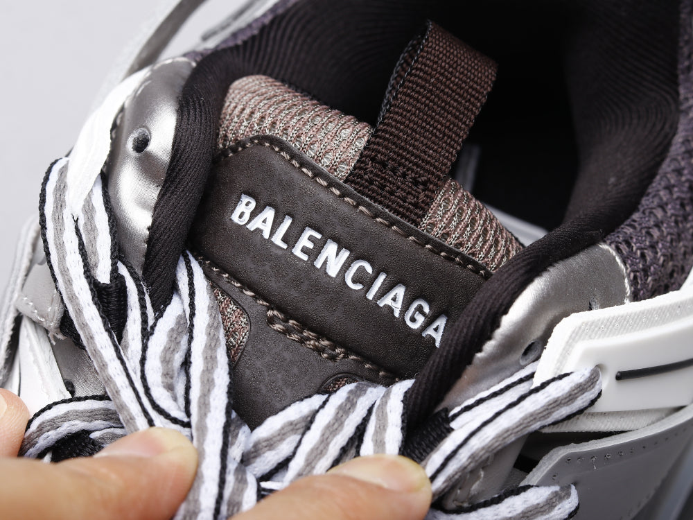 BL - Bla Track LED Sneaker