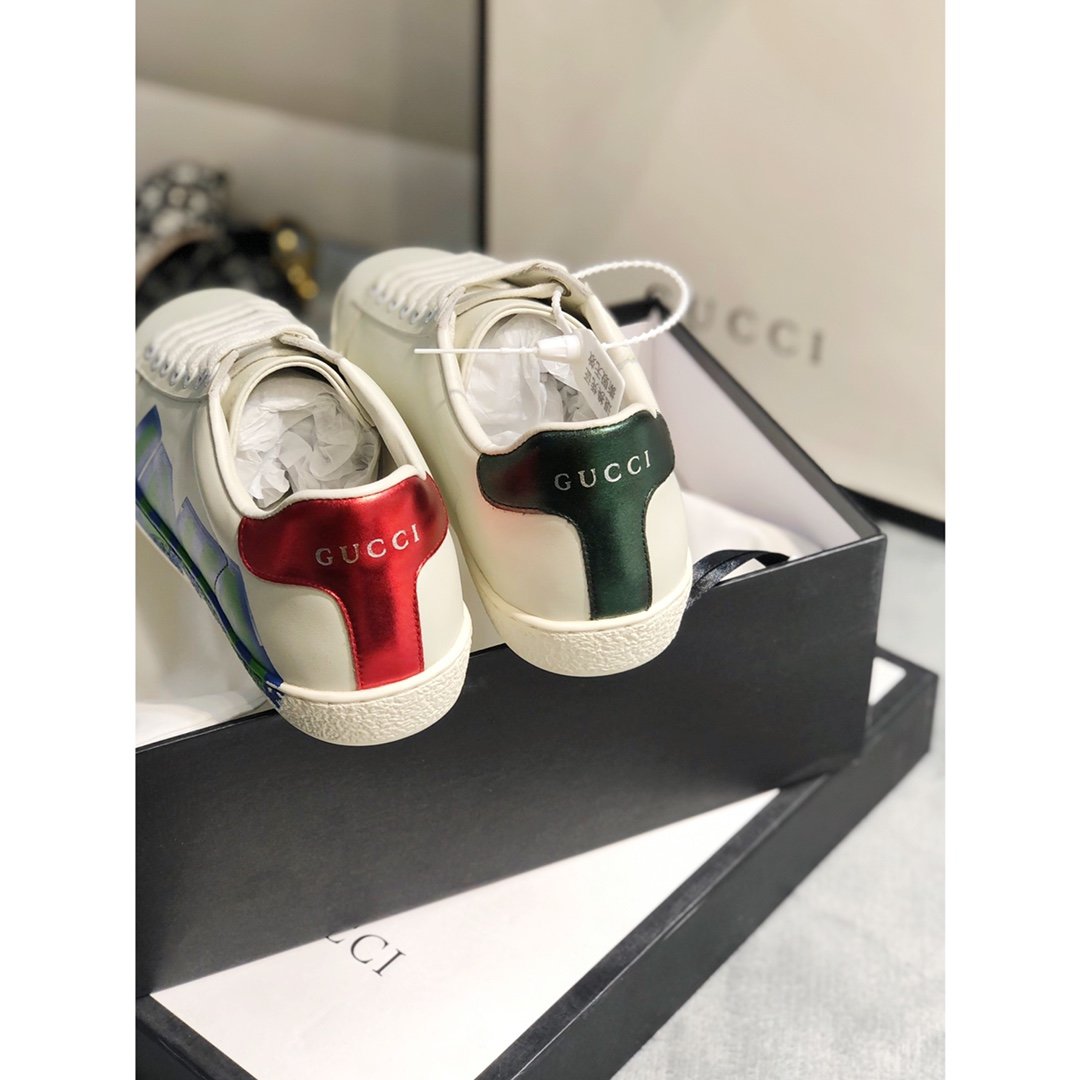 BL-GCI  Ace with loved White Sneaker 103