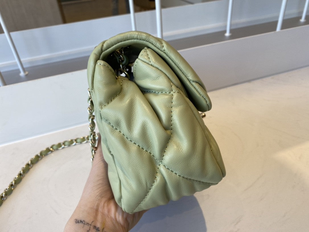 ChanelSmall Flap Bag Gold Hardware Green For Women, Women’s Handbags, Shoulder Bags 7.5in/19cm AS2232