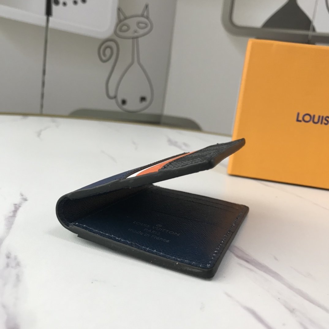 BL - High Quality Wallet LUV 079