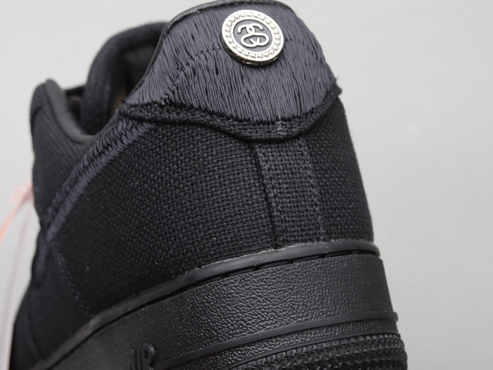 BL - Stussy x AF1 Pure Black