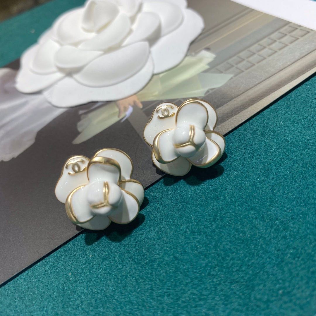 BL - High Quality Earring CHL 072