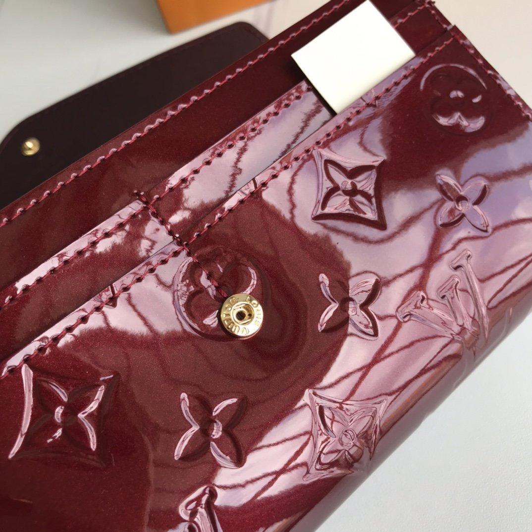 BL - High Quality Wallet LUV 007