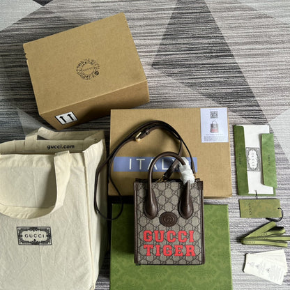 gg Tiger gg Mini Tote Bag Beige And Ebony gg Supreme Canvas Brown 7.8in/20cm gg 671623 US7EC 9396