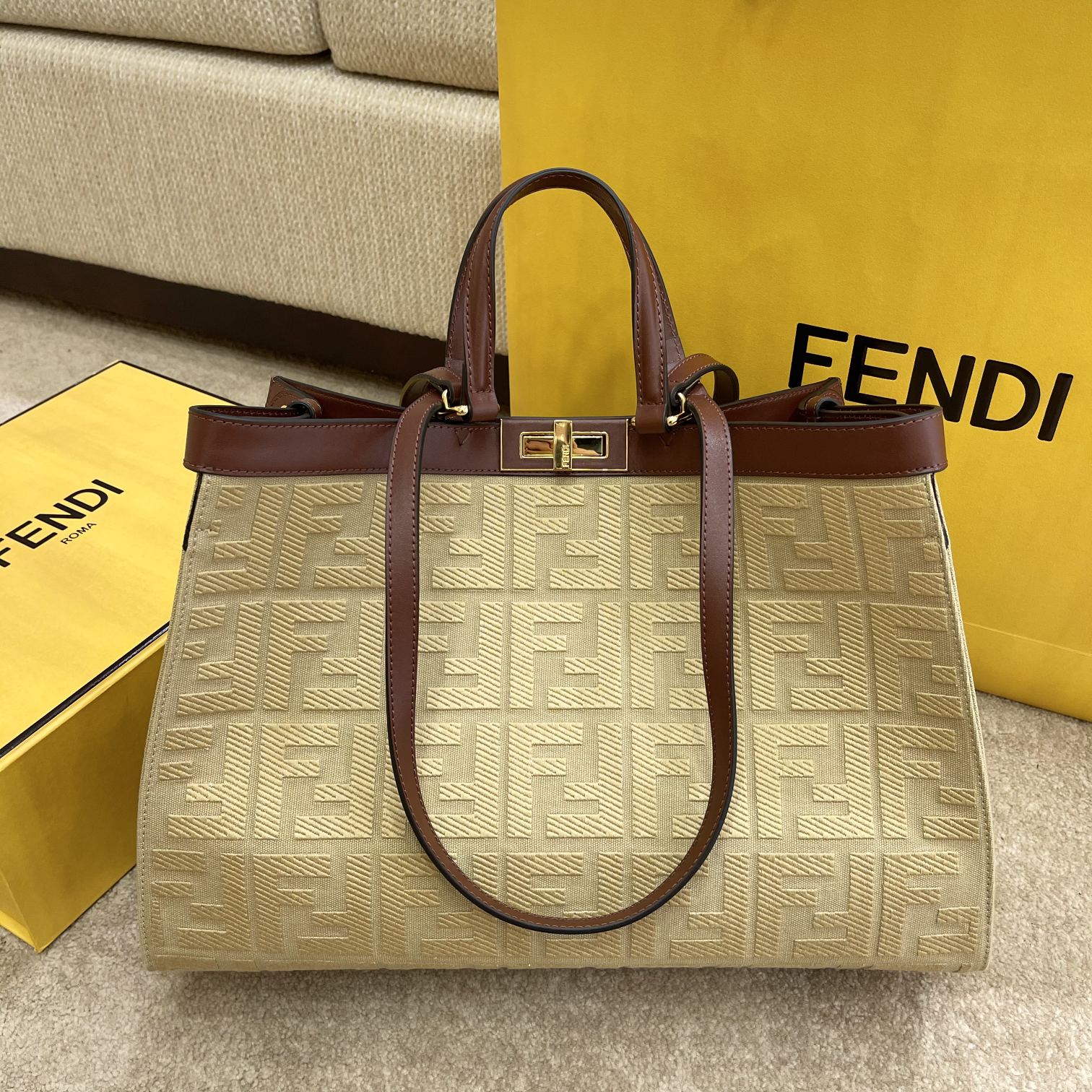 FI Peekaboo X-tote Bag Beige Canvas For Women, Women’s Handbags, Shoulder Bags 16.1in/41cm FF 8BH374