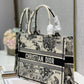 DI Medium Book Tote Bag, Black/White, For Women Women’s Handbags, Shoulder Bags, 36cm CD M1296ZRHZ_M941