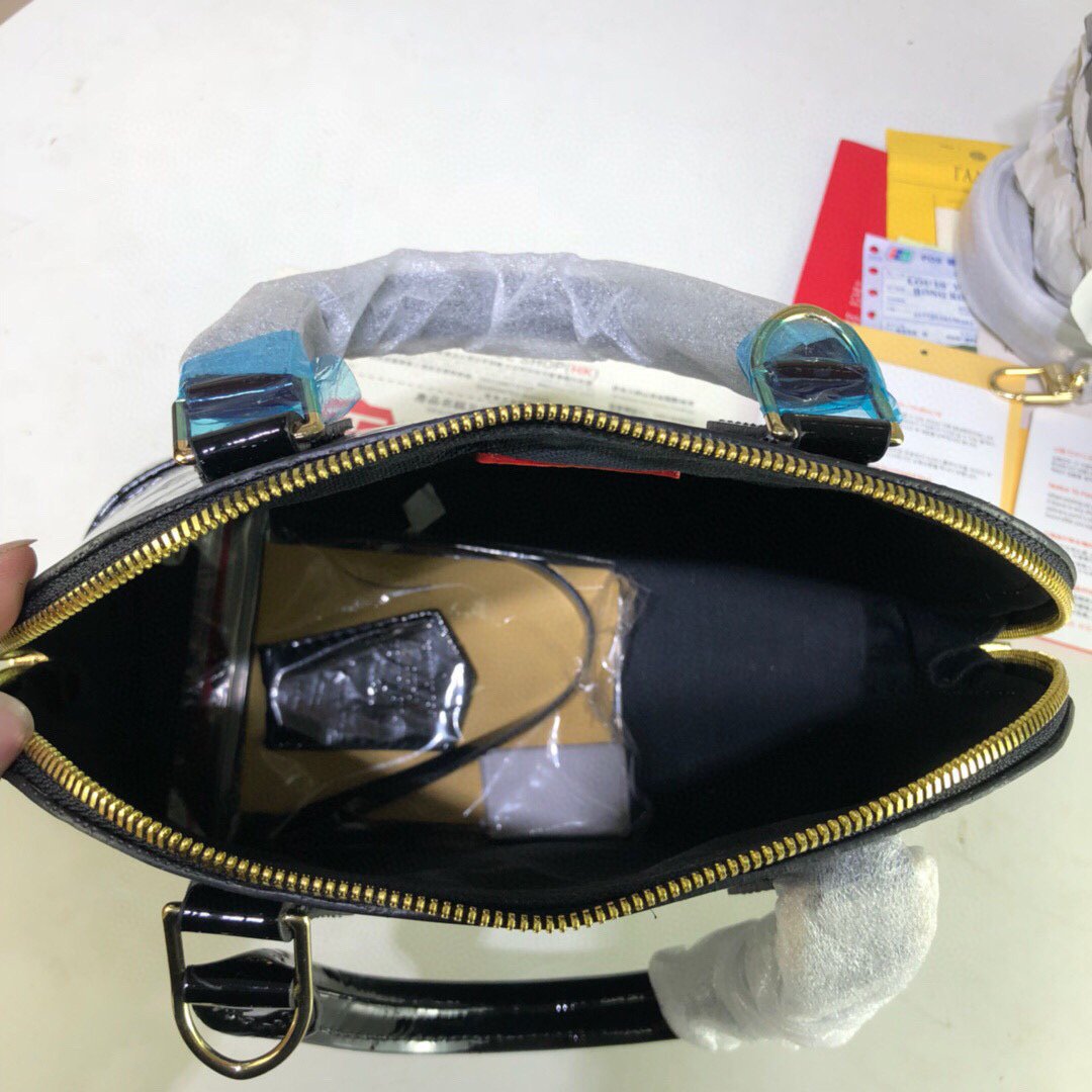 BL - High Quality Bags LUV 058