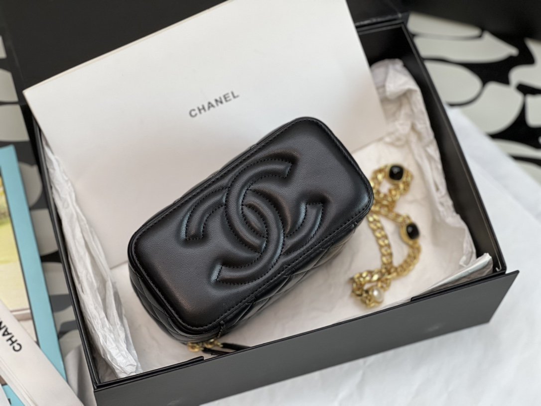 ChanelVanity With Chain Black For Women, Women’s Bags 6.2in/16cm