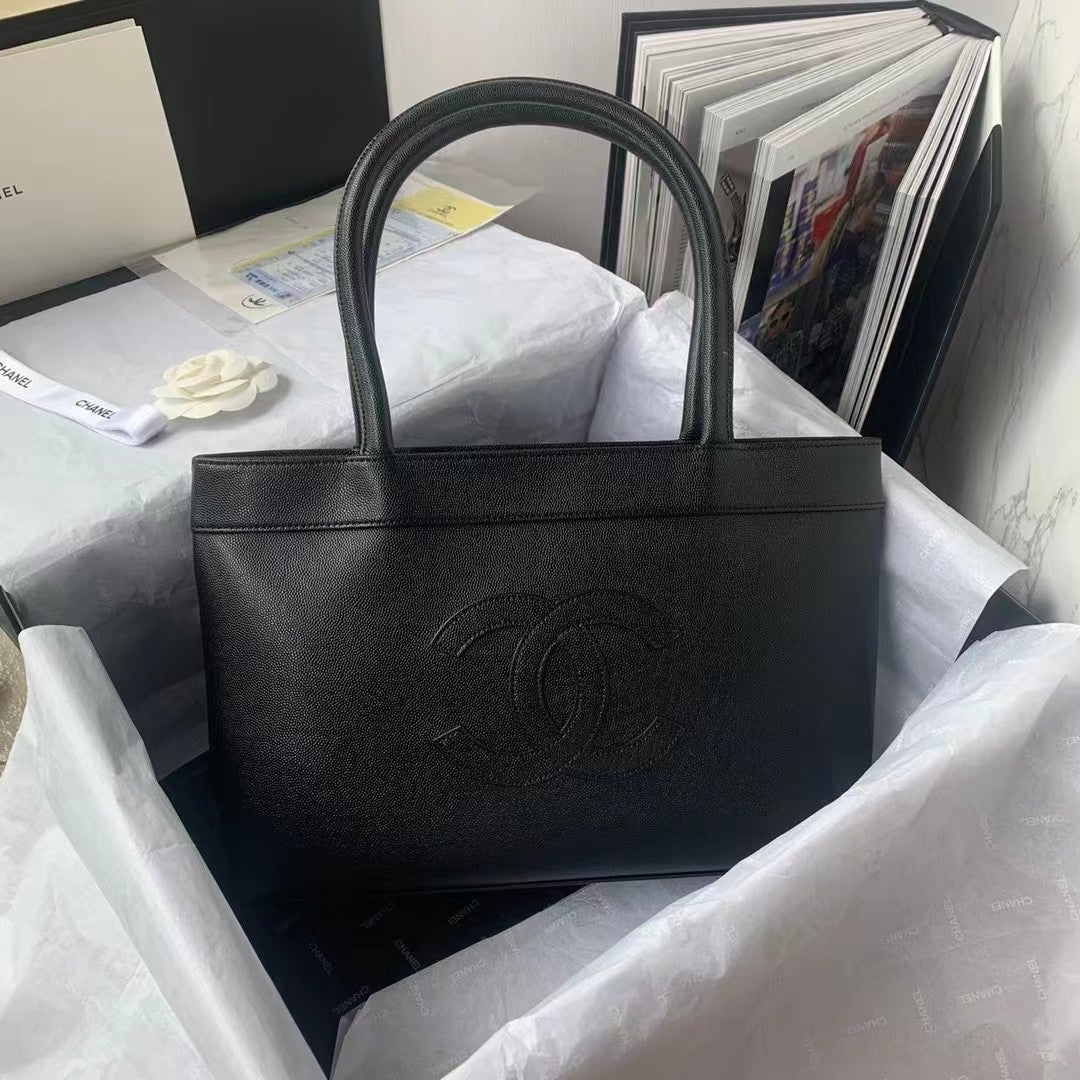 ChanelVintage ChanelOpen Tote Caviar East West Black For Women, Women’s Bags 14.5in/36.9cm