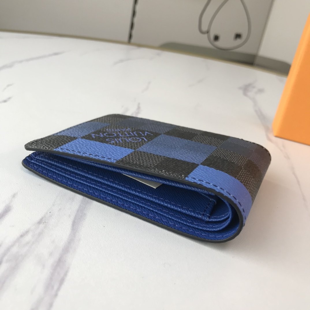 BL - High Quality Wallet LUV 046