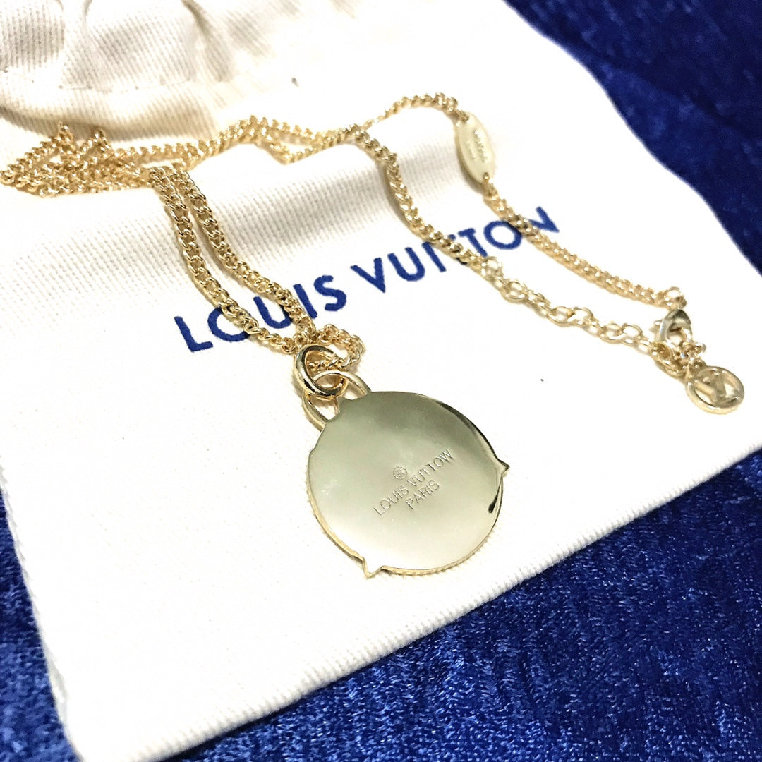 BL - High Quality Necklace LUV026