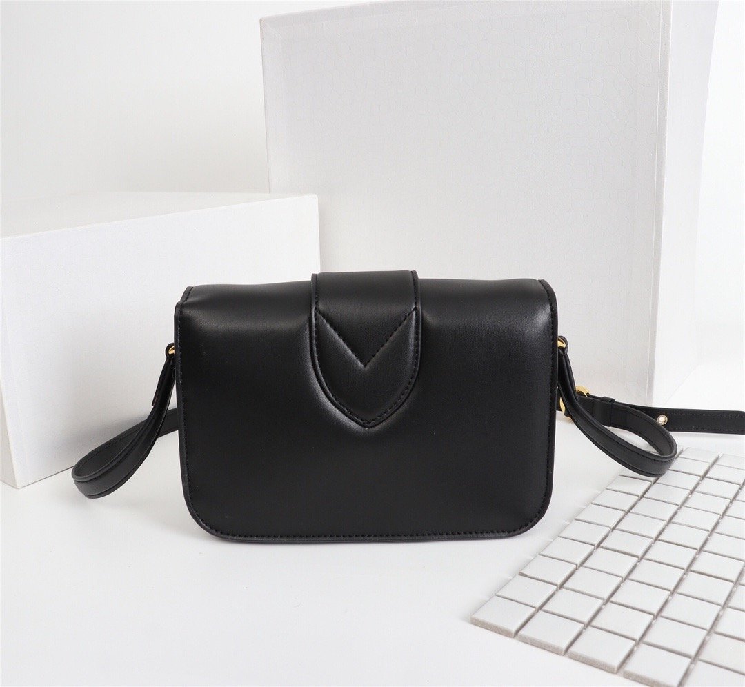 BL - High Quality Bags LUV 445