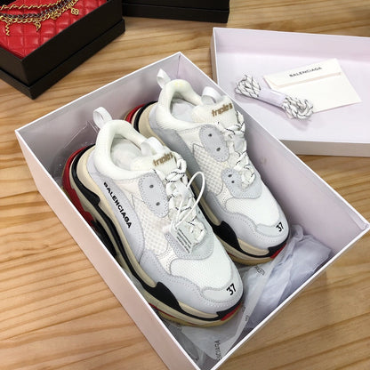 BL - High Quality Bla Sneaker 071