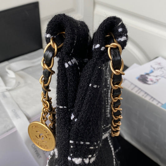 CHL 22 Handbag Gold Hardware Black For Women, Women’s Handbags, Shoulder Bags 14.2in/36cm AS3262