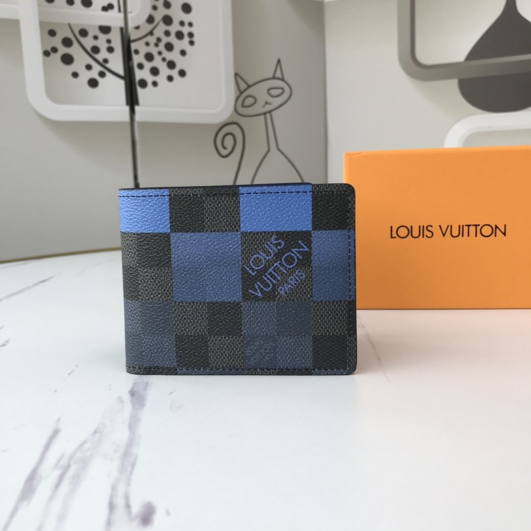 BL - High Quality Wallet LUV 046