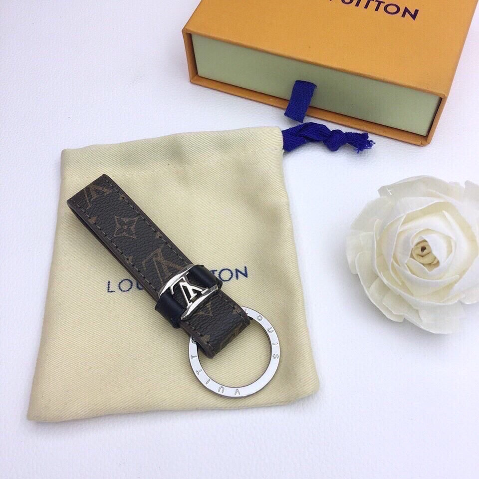 BL - High Quality Keychains LUV 004