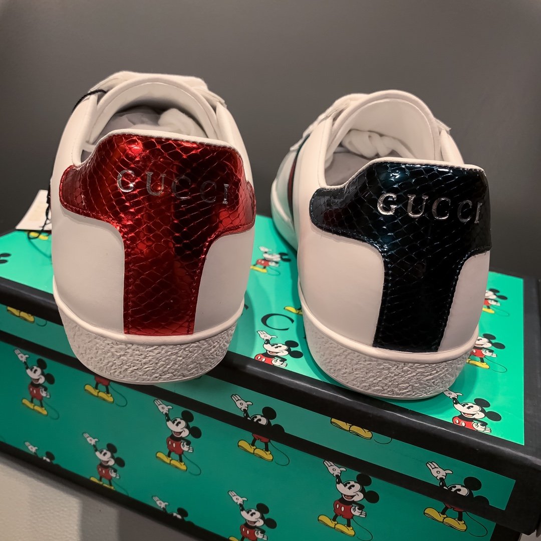 BL-GCI  ACE LEATHER SNEAKER WITH  HEART 108