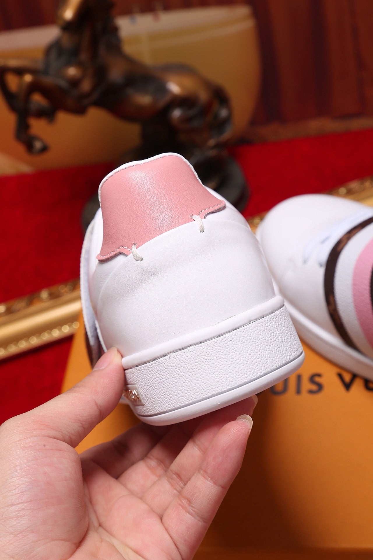 BL - LUV Font Row Pink Sneaker