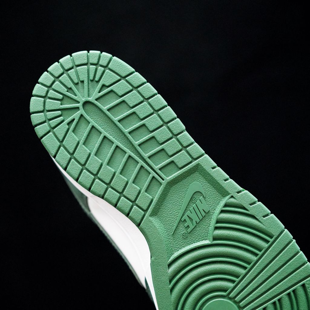 BL - NKE Varsity Green green