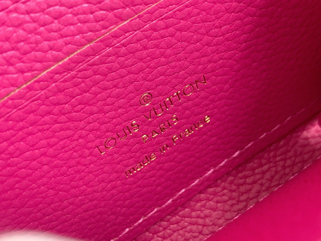 BL - High Quality Wallet LUV 127
