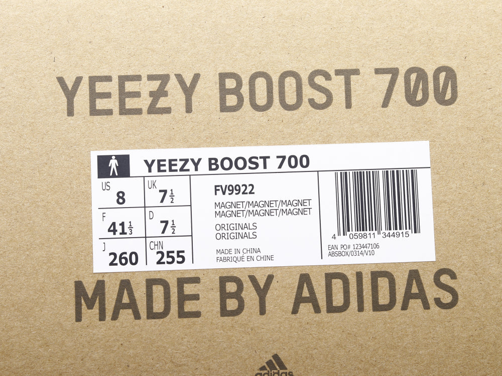 BL - Yzy 700 Magnet Sneaker