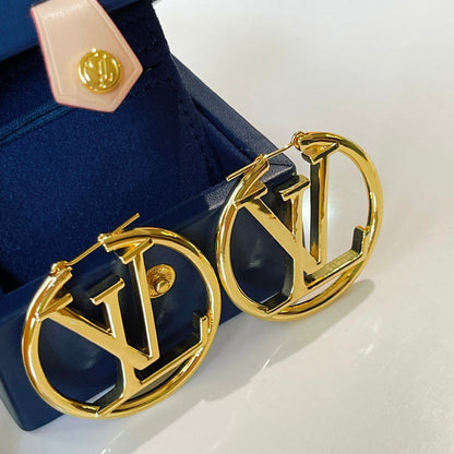 High Quality Earring LUV 002