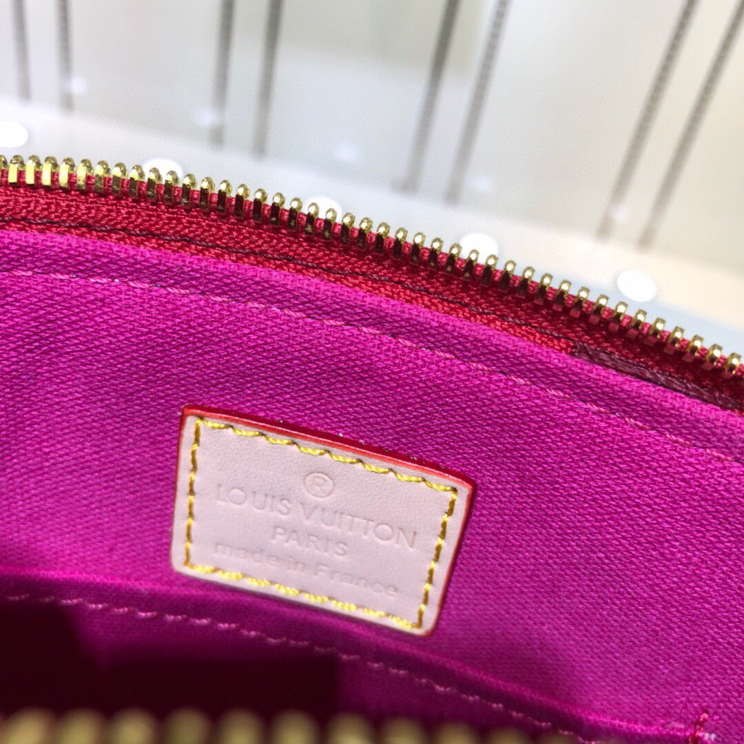 BL - High Quality Bags LUV 058
