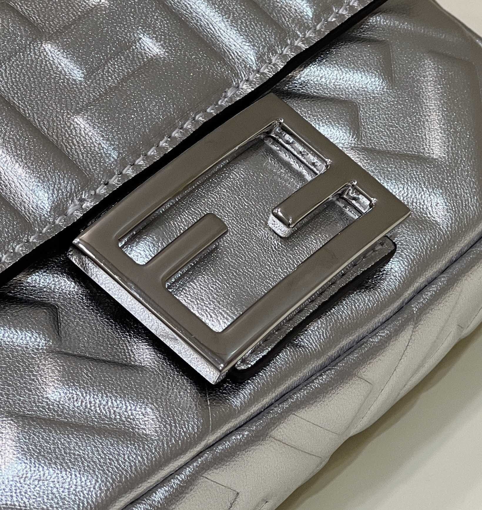 FI Baguette Silver For Women, Women’s Handbags, Shoulder And Crossbody Bags 7.5in/19cm FF 8BS017