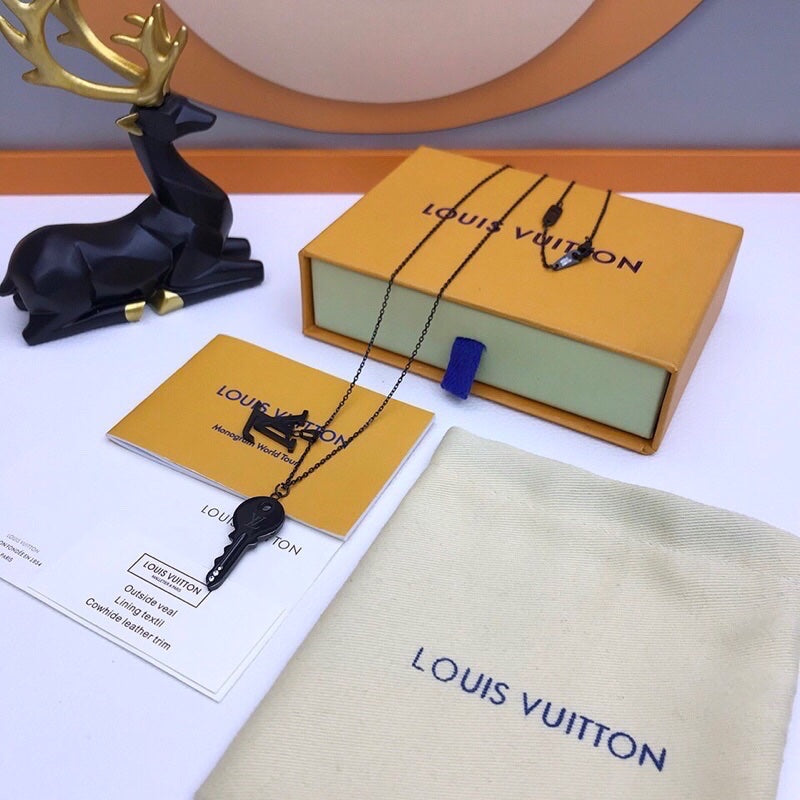 BL - High Quality Necklace LUV020