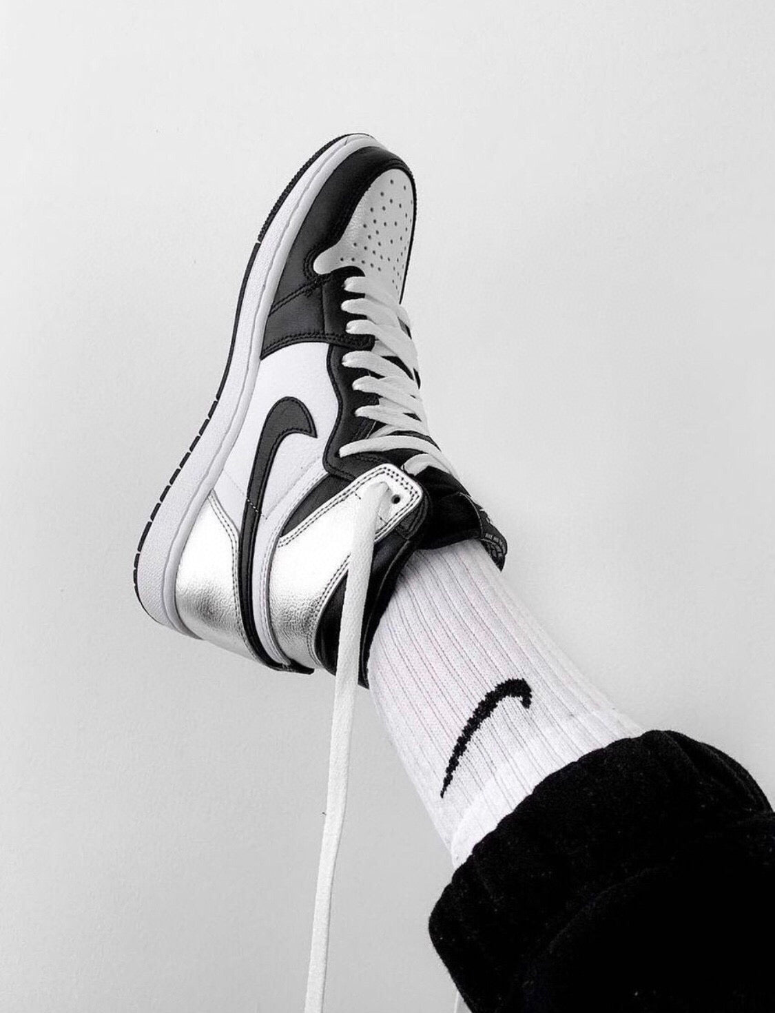 BL - AJ1 High Black Silver