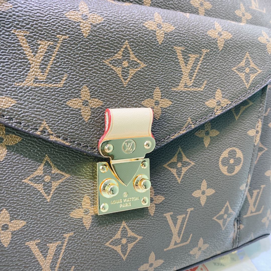 BL - High Quality Bags LUV 057