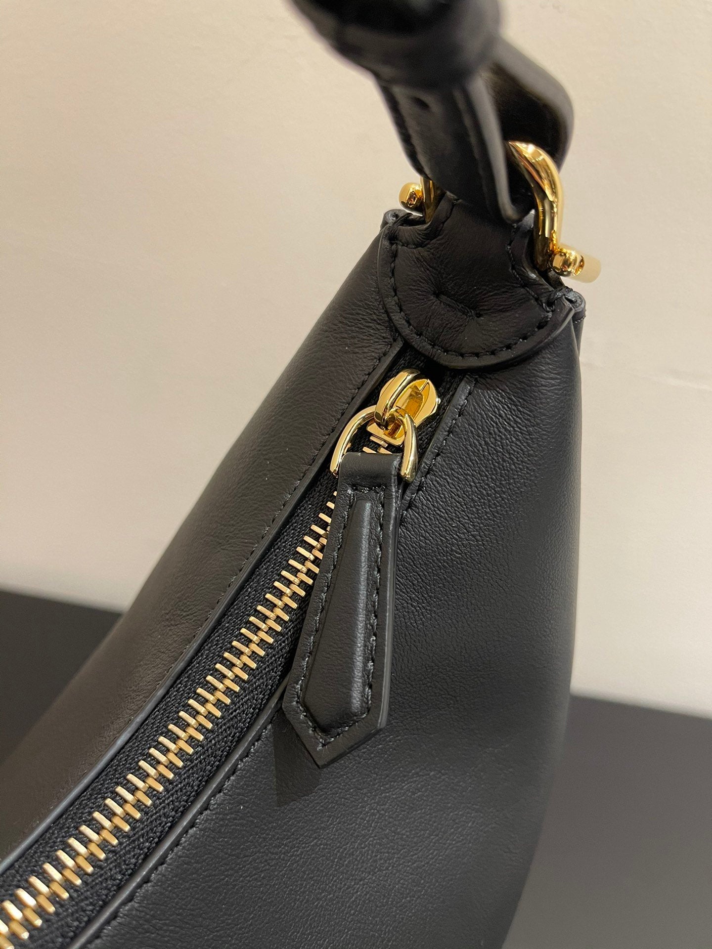 FI FIgraphy Small Black For Women, Women’s Handbags, Shoulder Bags 11.4in/29cm  8BR798A5DYF1HEJ