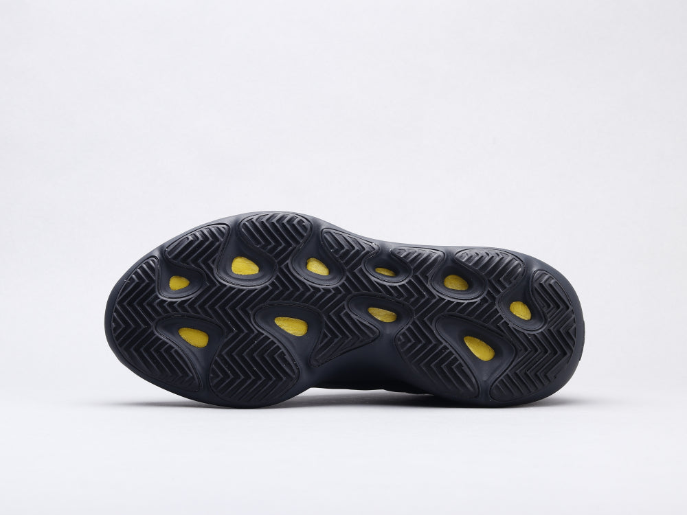 BL - Yzy 700 Alvah Sneaker