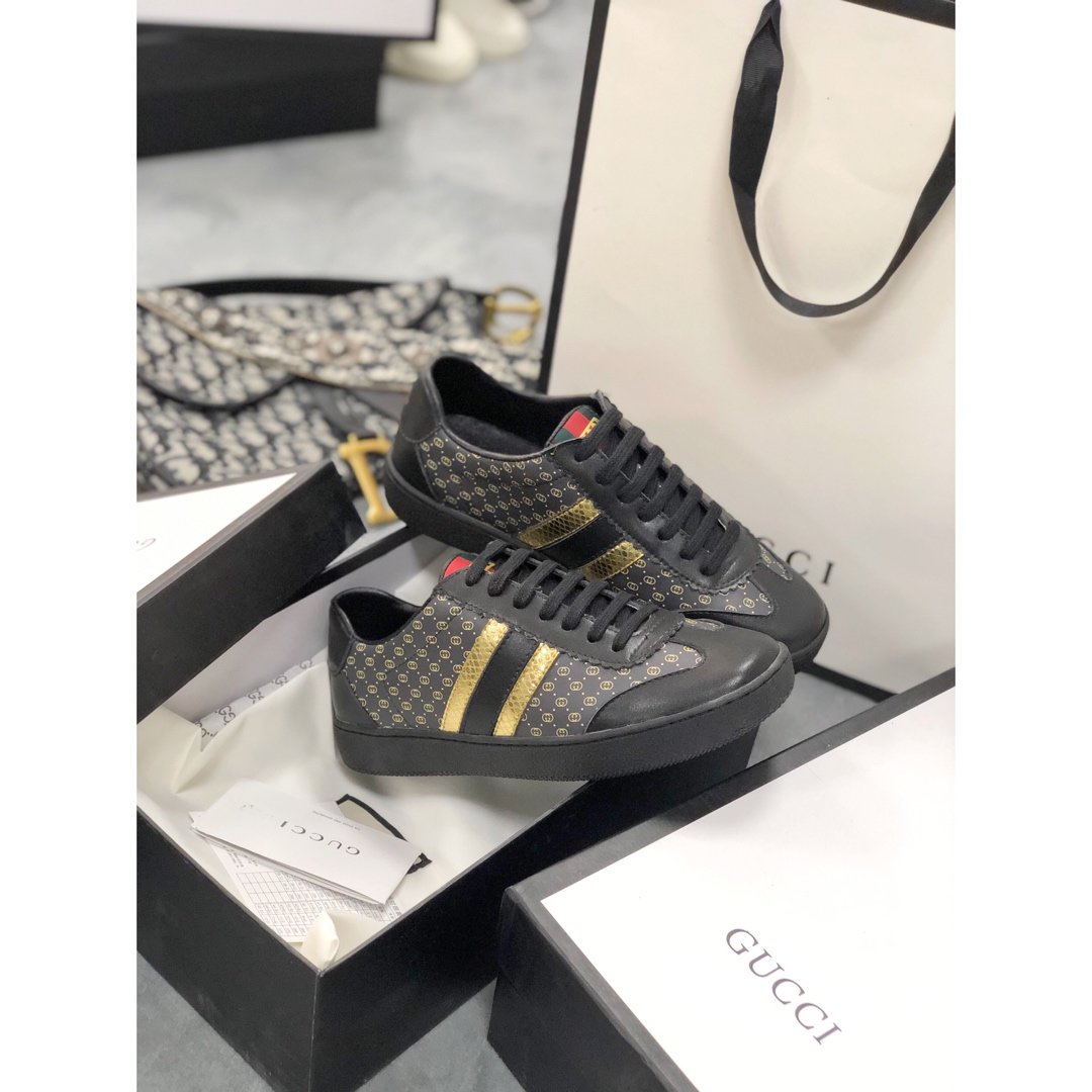 BL-GCI  Black Gold Sneaker 094